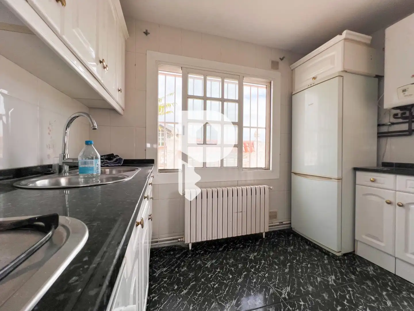 Cocina de Casa o chalet en venta en Sant Boi de Llobregat con Calefacción, Jardín privado y Terraza