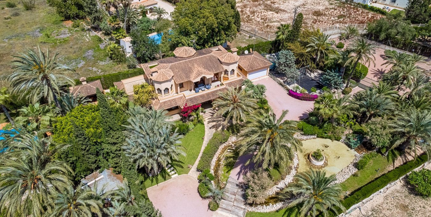 Exterior view of House or chalet for sale in Elche / Elx  with Terrace, Storage room and Community pool