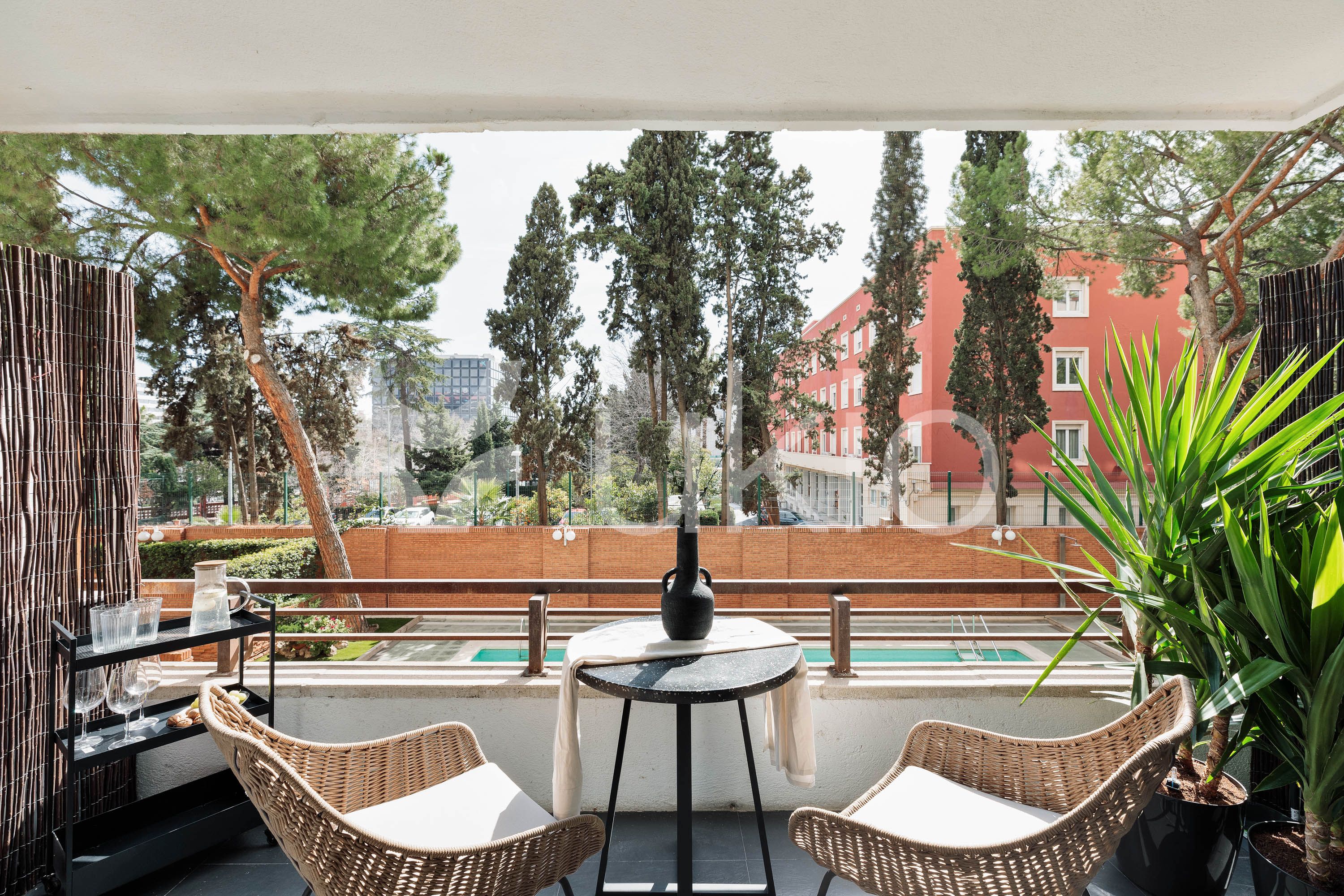 Terrassa de Apartament de lloguer en  Barcelona Capital amb Calefacció, Terrassa i Moblat