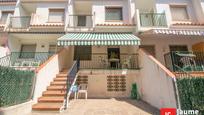 Exterior view of Single-family semi-detached for sale in Torredembarra  with Terrace and Balcony