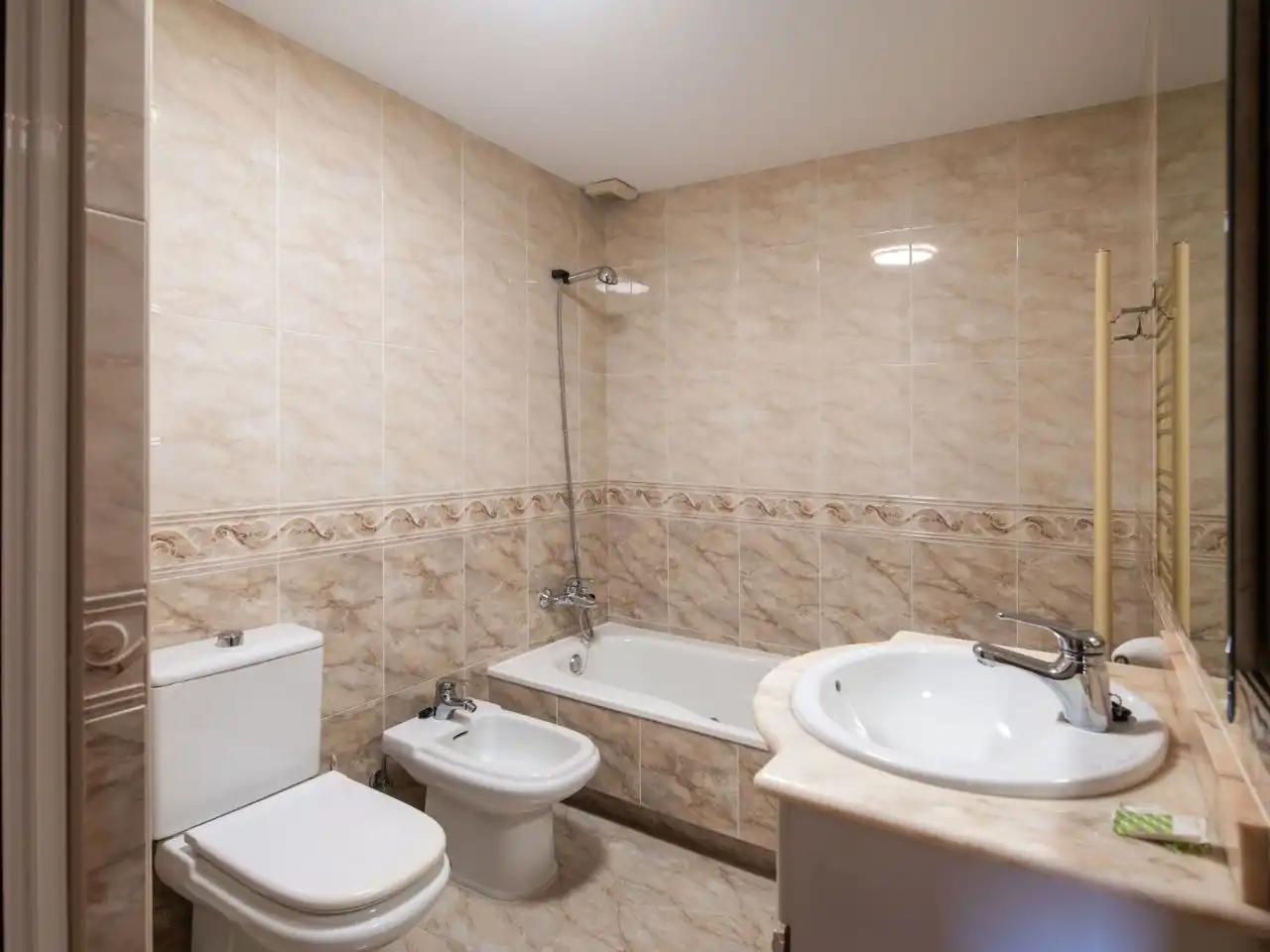 Maison mitoyenne à louer à Поо 285, imagen 30