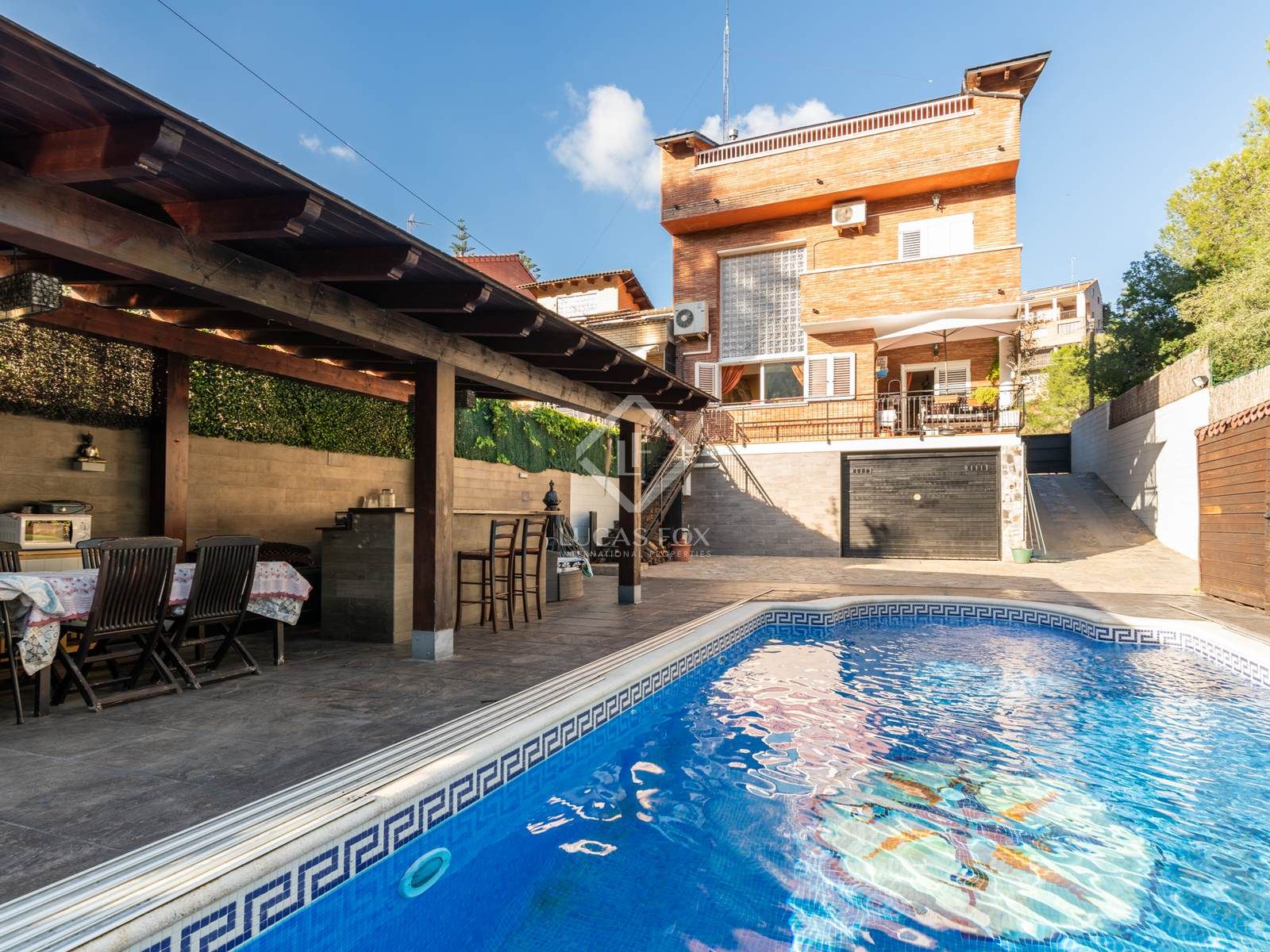 Swimming pool of House or chalet for sale in Gavà  with Air Conditioner, Heating and Private garden