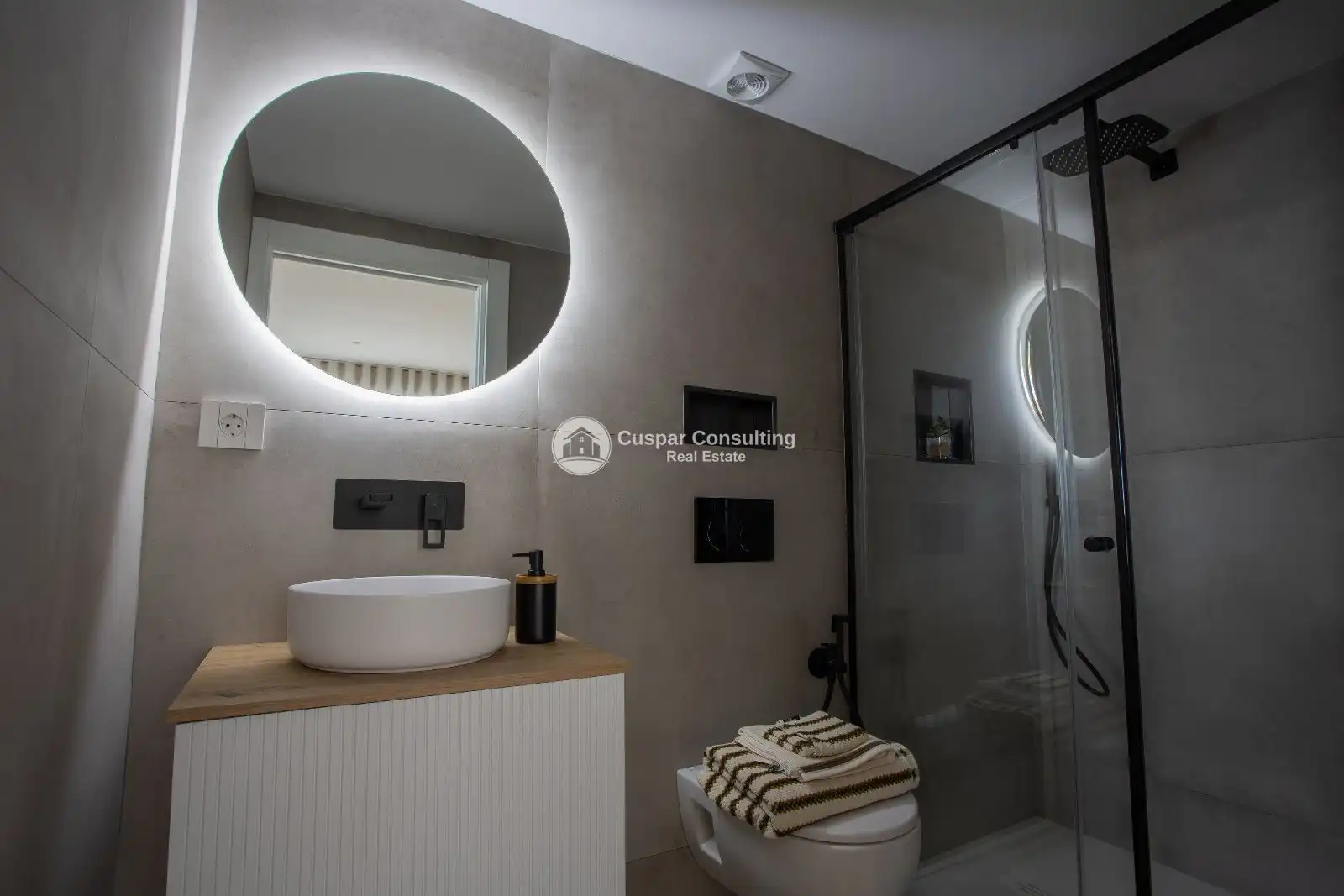Baño de Apartamento en venta en San Pedro del Pinatar con Aire acondicionado, Calefacción y Terraza