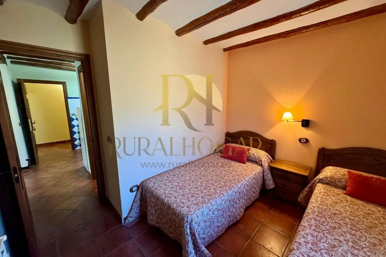 Vista exterior de Casa o chalet en venta en Peralejos de las Truchas con Calefacción, Jardín privado y Parquet