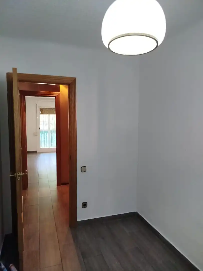 Piso en venta en Badalona con Calefacción y Balcón