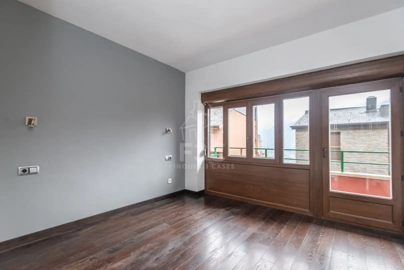 Casa adosada en venta en Les Escaldes