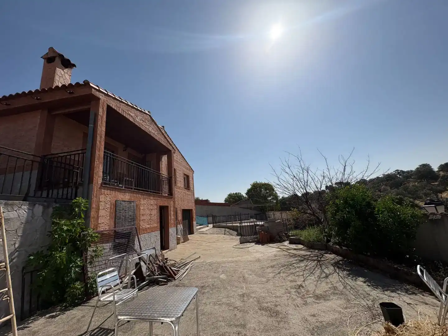 Vista exterior de Pis en venda en Cardiel de los Montes amb Aire condicionat, Jardí privat i Piscina
