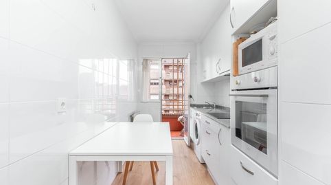 Foto 5 de Apartament en venda a Avenida Torrelavega, 58, Fozaneldi - Tenderina, Oviedo