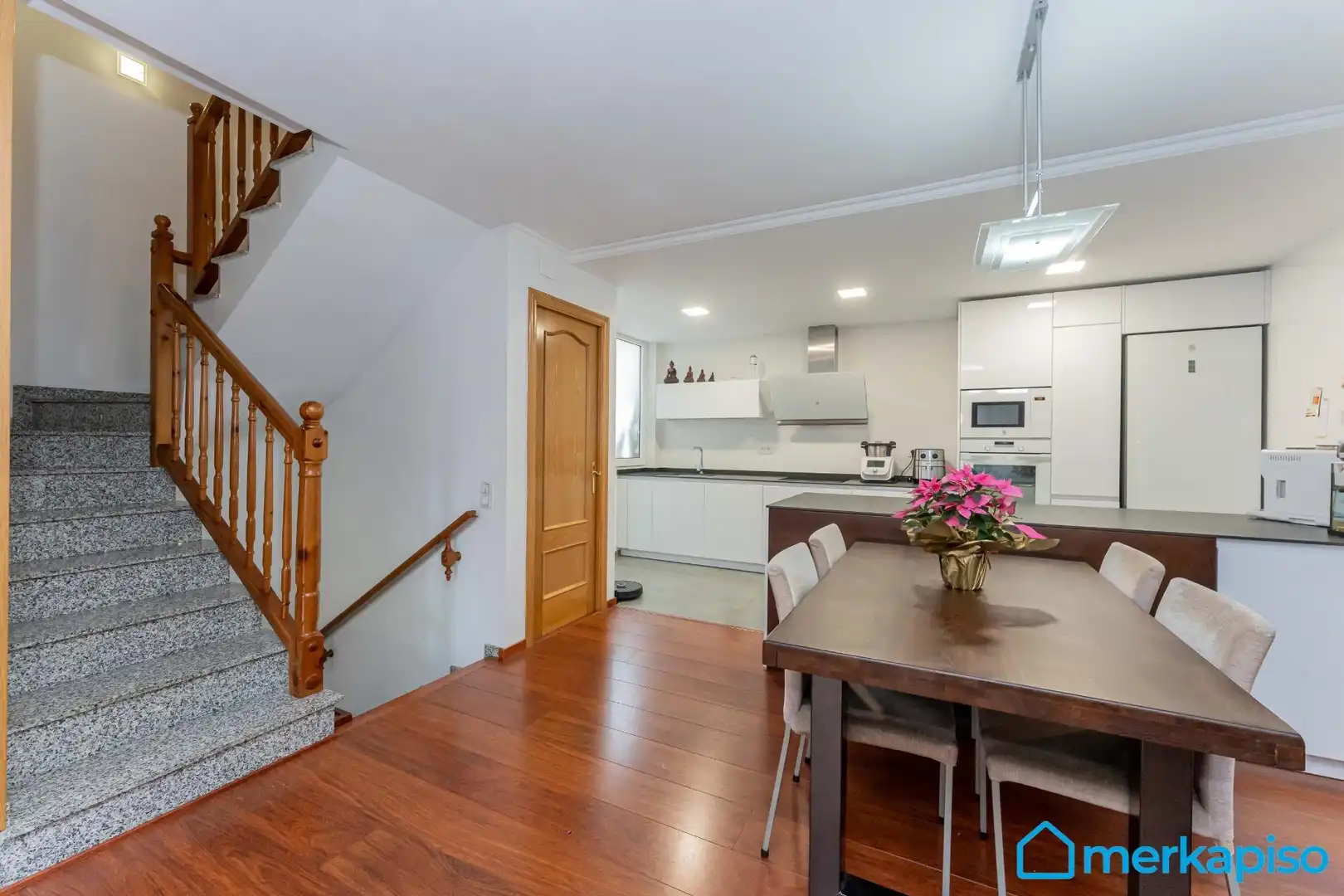 Cocina de Casa adosada en venta en Viladecans con Aire acondicionado, Terraza y Balcón