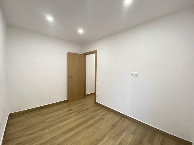 Dúplex en Venta en Calle LUCA en El Putget i el Farró