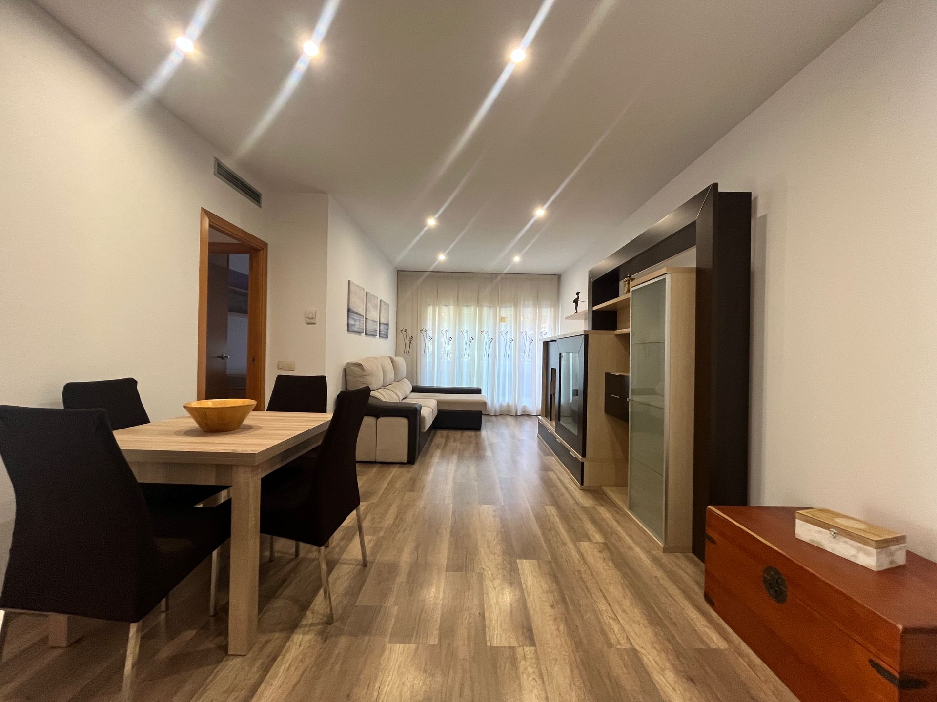 Living room of Flat to rent in Cerdanyola del Vallès  with Air Conditioner, Heating and Parquet flooring