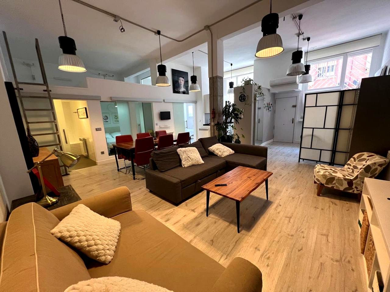 Sala de estar de Planta baja de alquiler en  Madrid Capital con Aire acondicionado, Calefacción y Parquet