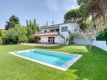 Maison avec piscine à vendre à Calle noguera