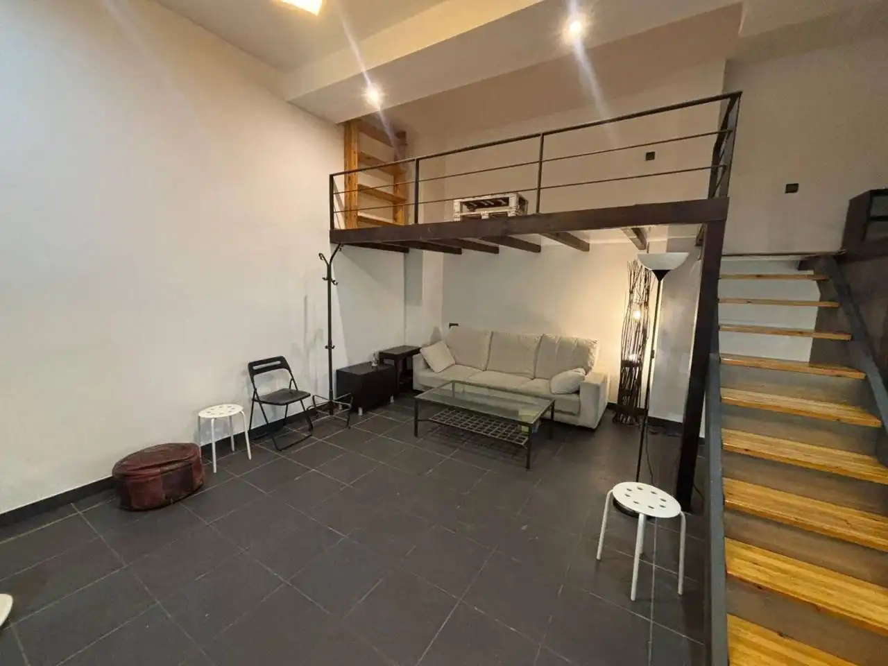 Dúplex de alquiler en Barcelona con Parquet y Amueblado