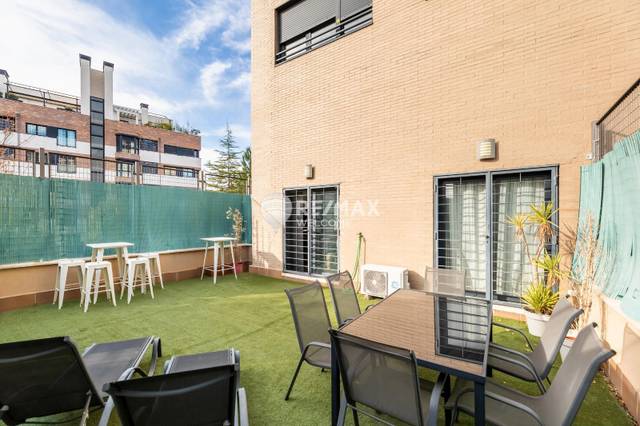 Piso en Venta en Montecarmelo