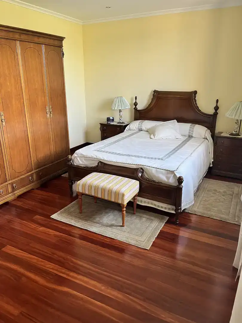 Dormitori de Finca rústica en venda en Santander amb Jardí privat, Parquet i Traster