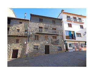 Vista exterior de Casa o xalet en venda en Laspuña amb Jardí privat i Terrassa