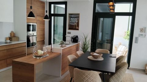 Villa independiente de 3 dormitorios con piscina privada en Daya Nueva, imagen 3