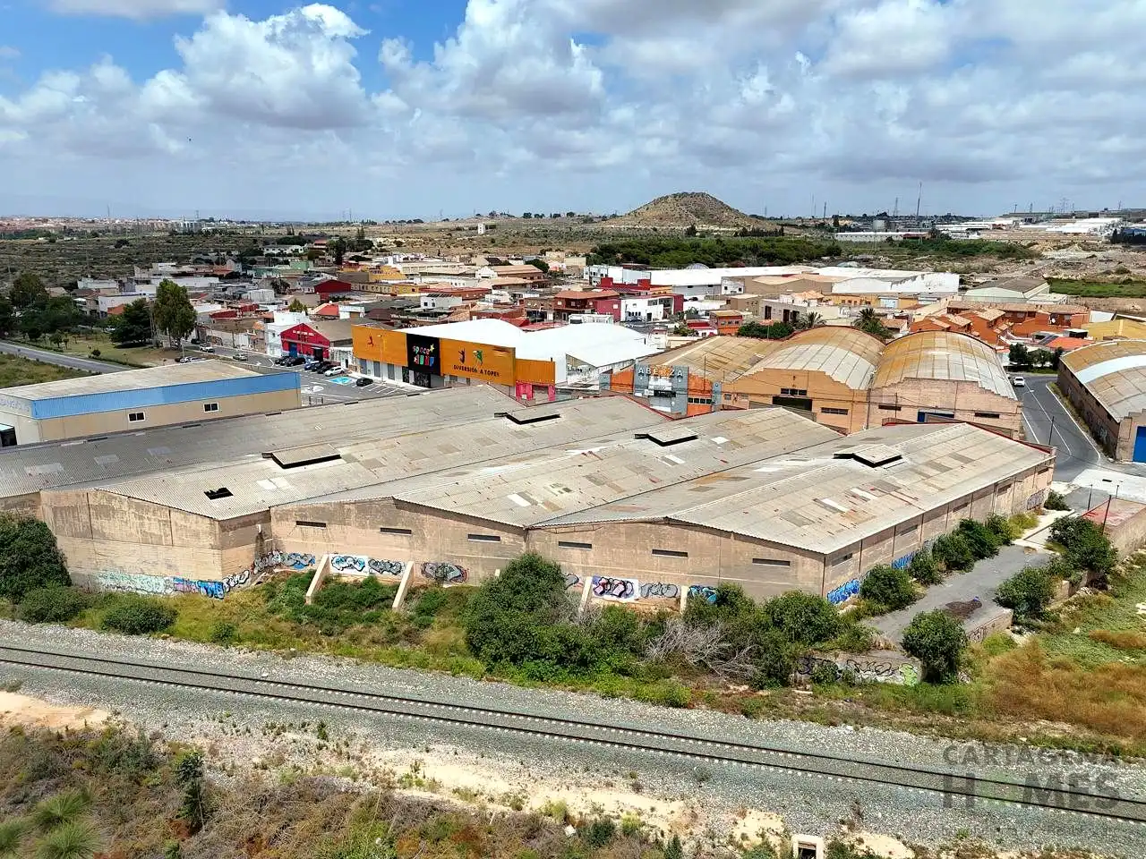 Außenansicht von Fabrikhallen zum Verkauf in Cartagena