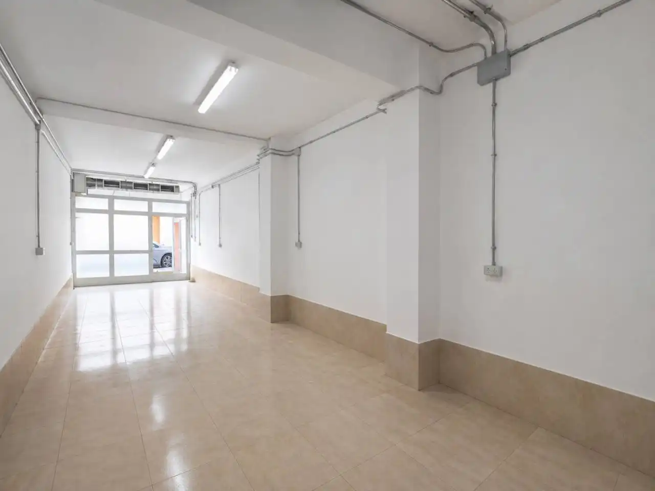 Geschaftsraum zum Verkauf in Badalona