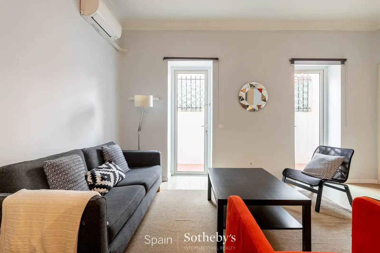 Sala d'estar de Apartament en venda en Madrid amb Aire condicionat, Calefacció i Terrassa