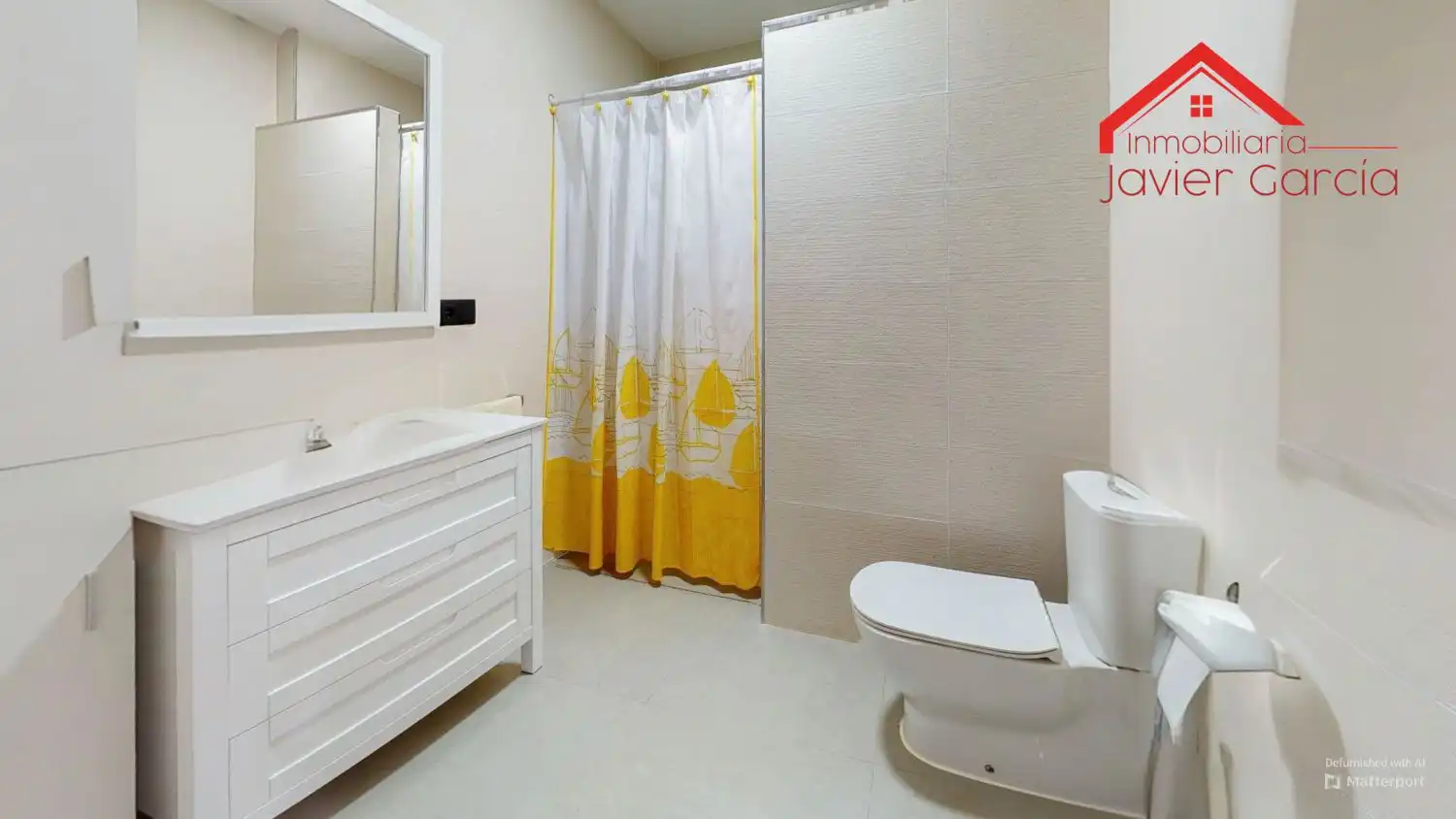 Baño de Dúplex en venta en Villafranca de los Barros con Aire acondicionado, Terraza y Trastero
