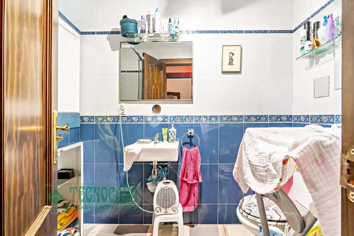 Baño de Piso en venta en Roquetas de Mar