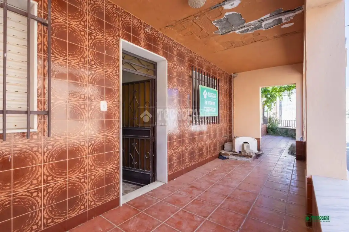 Casa adosada en venta en Almería