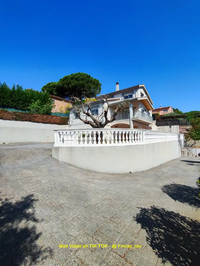 Vista exterior de Casa o chalet en venta en Bigues i Riells del Fai con Calefacción, Jardín privado y Terraza