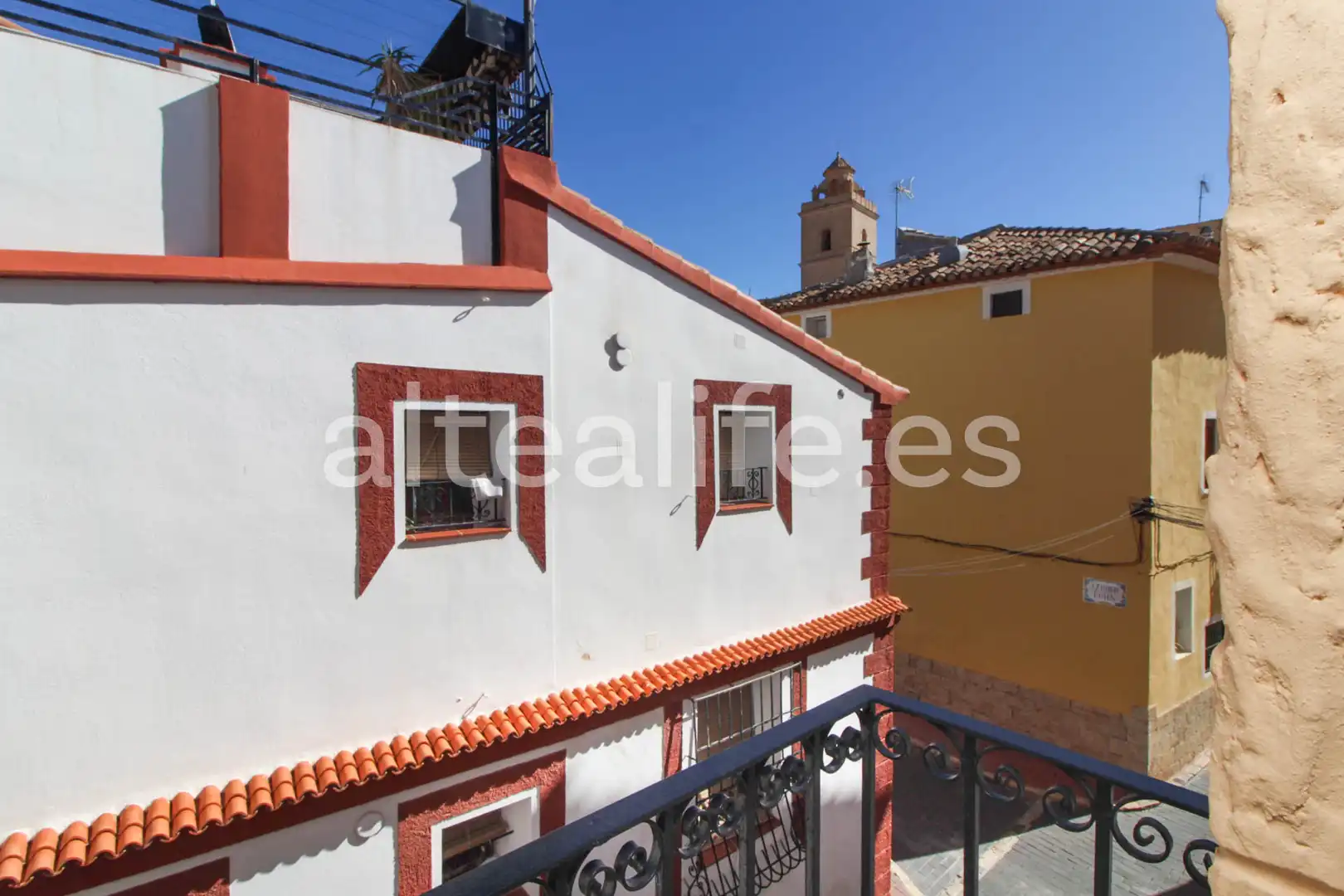 Vista exterior de Finca rústica en venda en Polop amb Aire condicionat, Calefacció i Terrassa