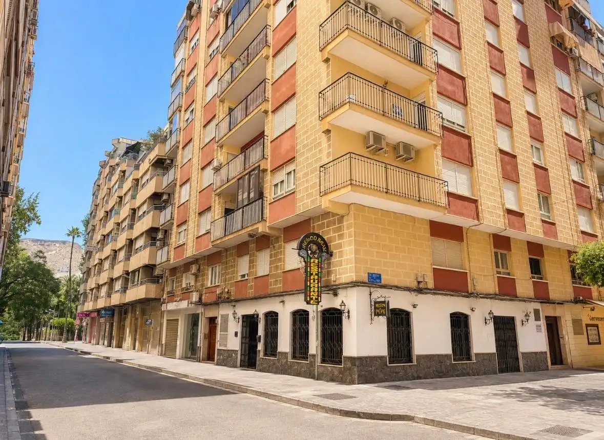 Vista exterior de Pis en venda en Orihuela