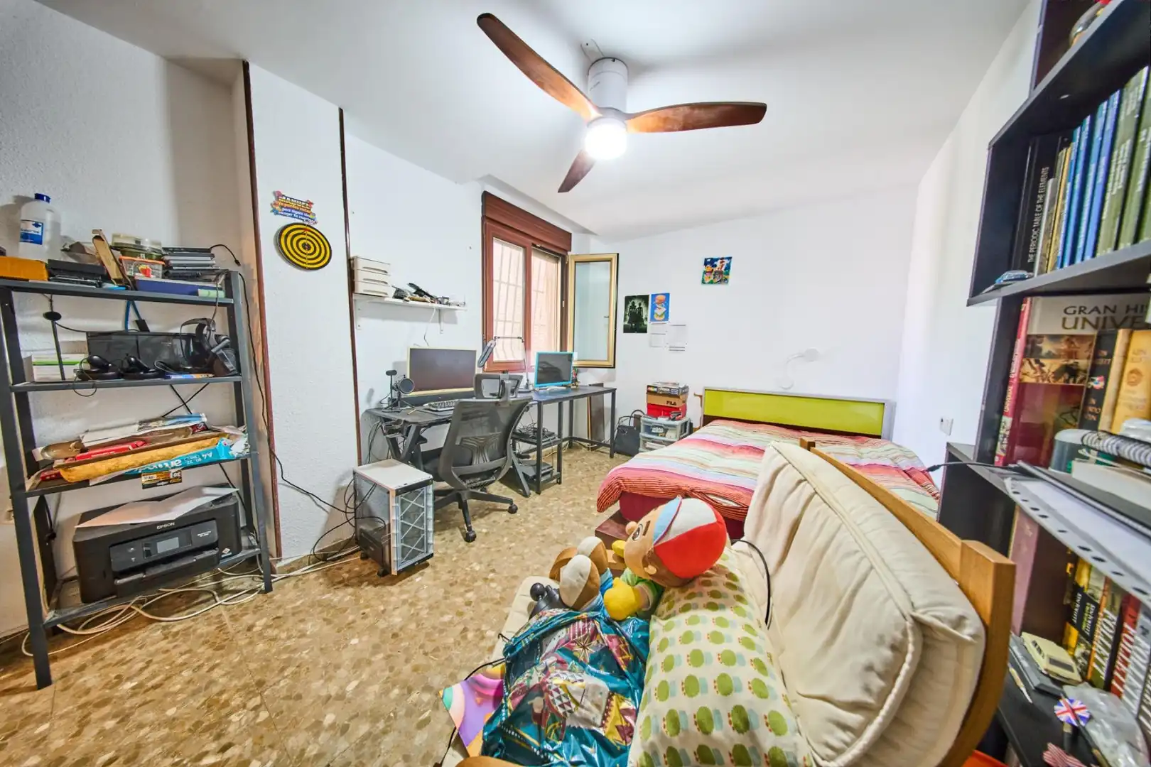 Habitación de Piso en venta en Granada con Calefacción y Jardín privado