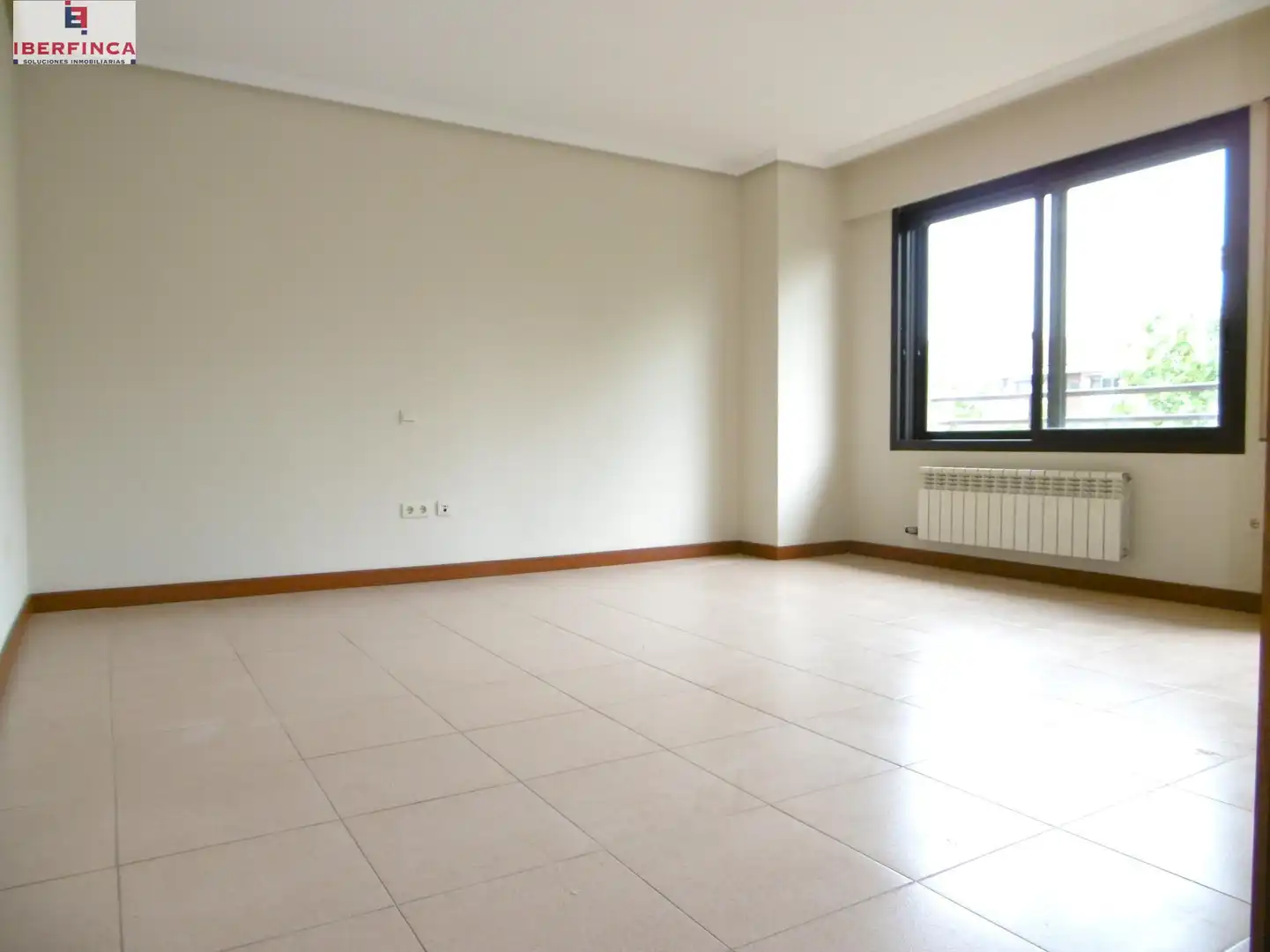 Bedroom of Flat for rent in Valladolid  with Heating, Terrace and Storage room