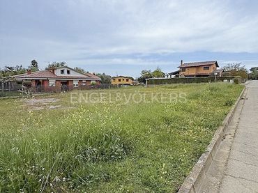 Terreno residencial en venta en Seva