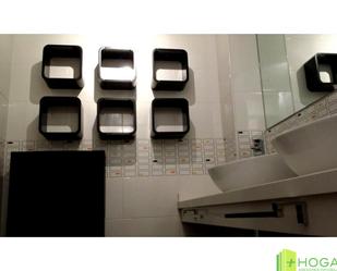 Bathroom of Flat to rent in Mancha Real  with Air Conditioner, Furnished and Balcony