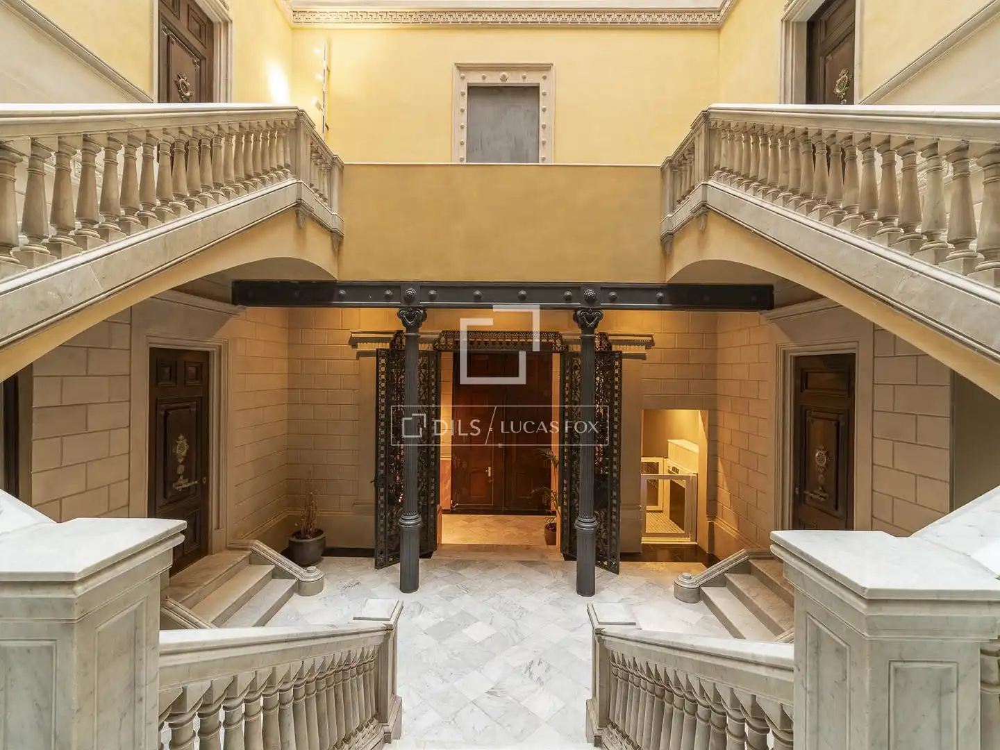 Piso en venta en Barcelona con Aire acondicionado, Calefacción y Parquet