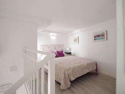 Study to rent in Zofio