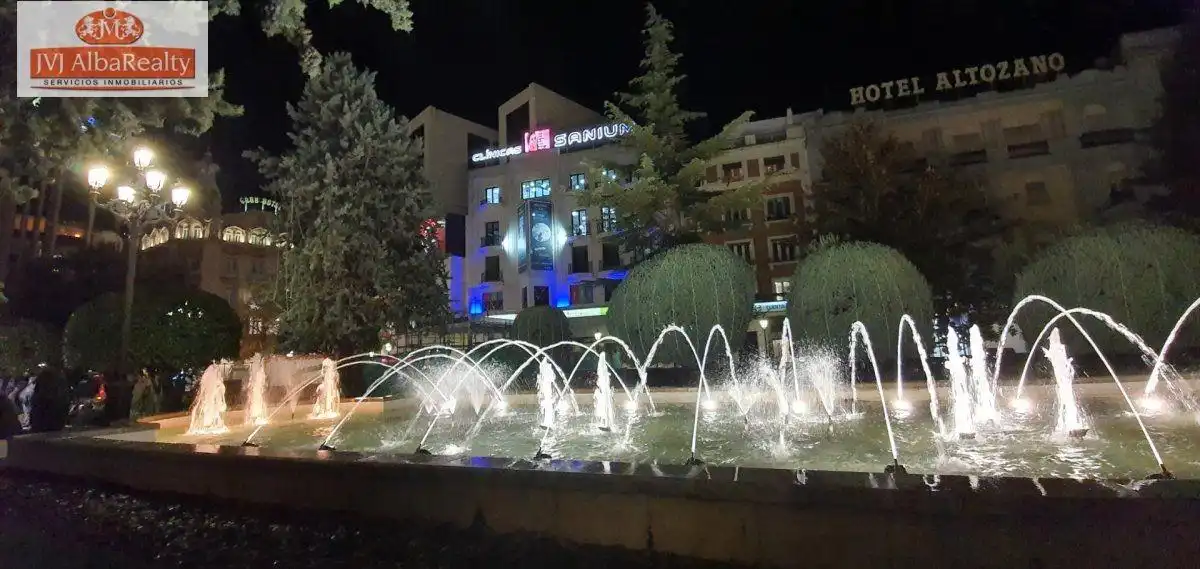 Pis amb ascensor de lloguer a Plaza Plaza Altozano, imagen 17