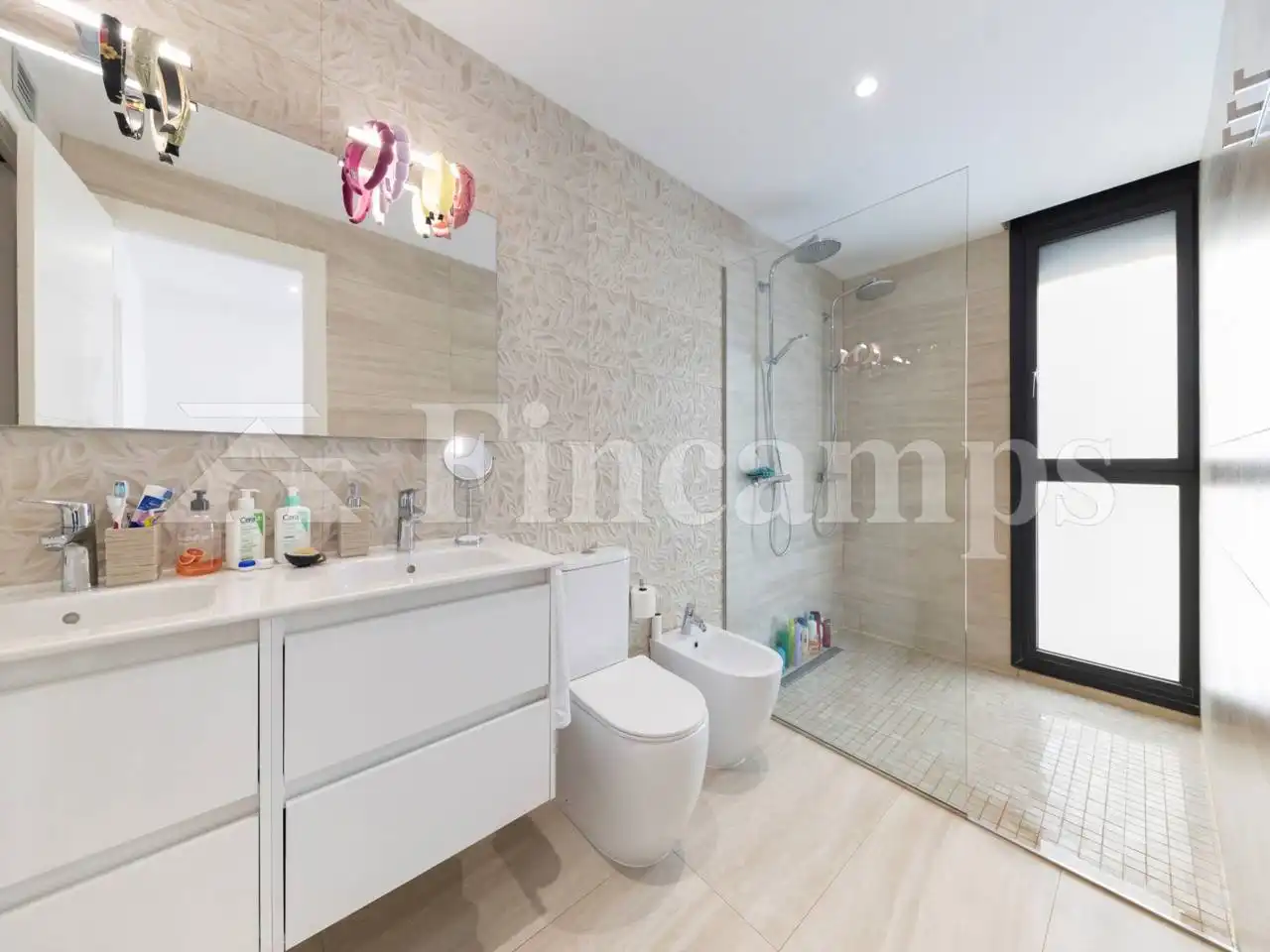 Bathroom of Detached homes for sale in Sabadell  with Air Conditioner, Heating and Private garden