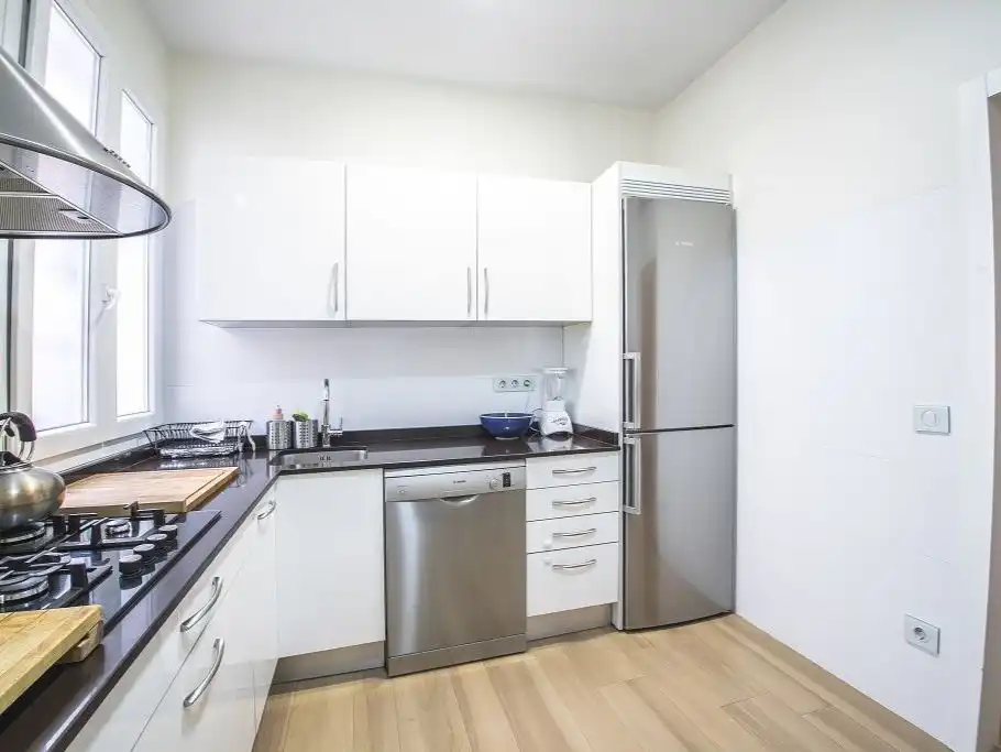 Cocina de Apartamento de alquiler en Lloret de Mar con Aire acondicionado, Parquet y Trastero