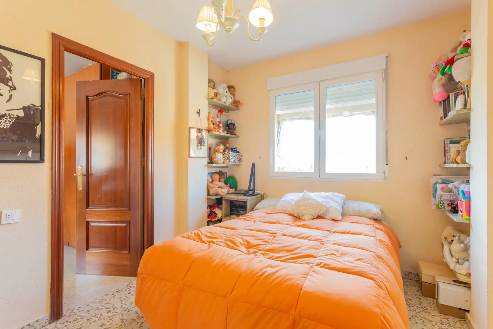Dormitori de Casa o xalet en venda en Peligros amb Aire condicionat, Calefacció i Terrassa