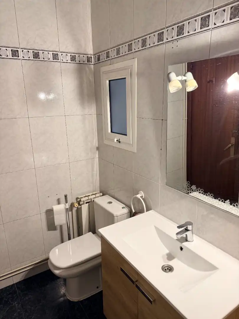 Bany de Pis en venda en Barcelona amb Calefacció i Parquet