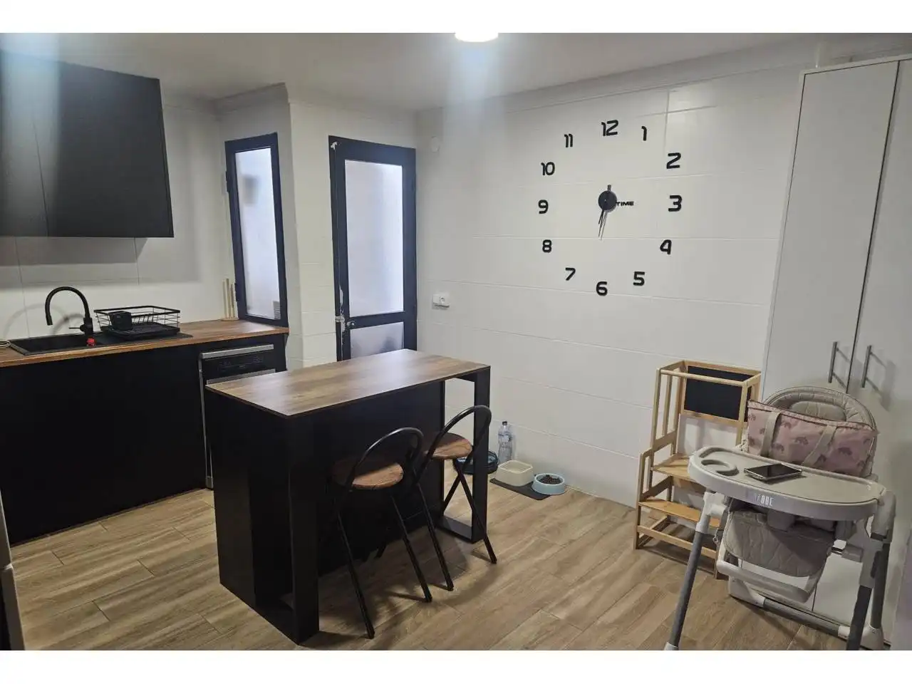 Cuina de Pis en venda en La Font d'en Carròs amb Terrassa, Moblat i Balcó