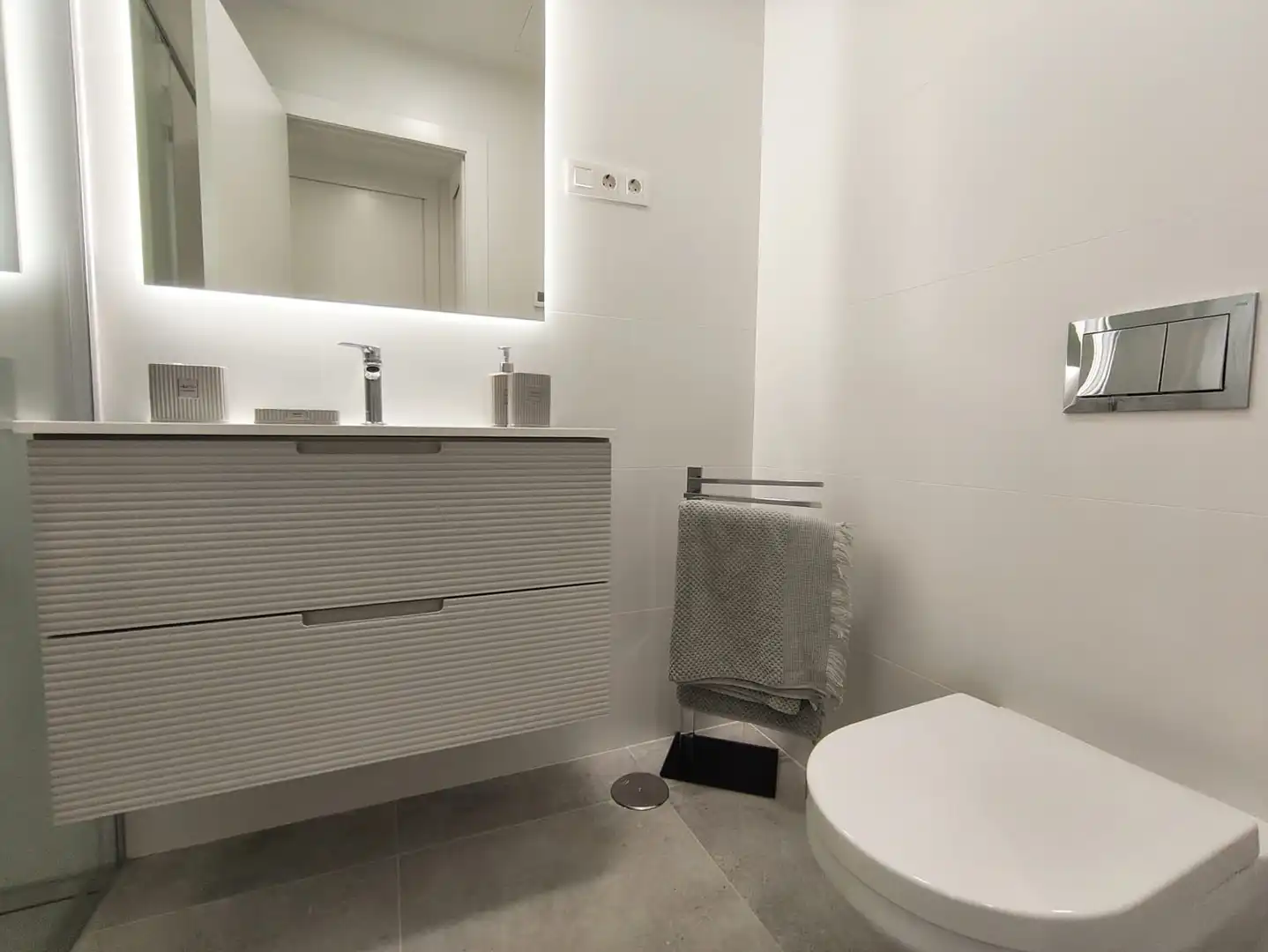 Apartamento con piscina en venta en Marisol Park - Ortembach - Los Almendros, imagen 17