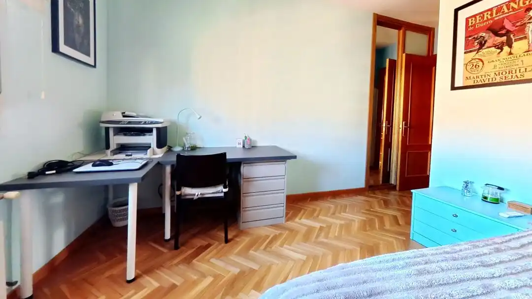 Schlafzimmer von Wohnung zur Miete in  Madrid Capital