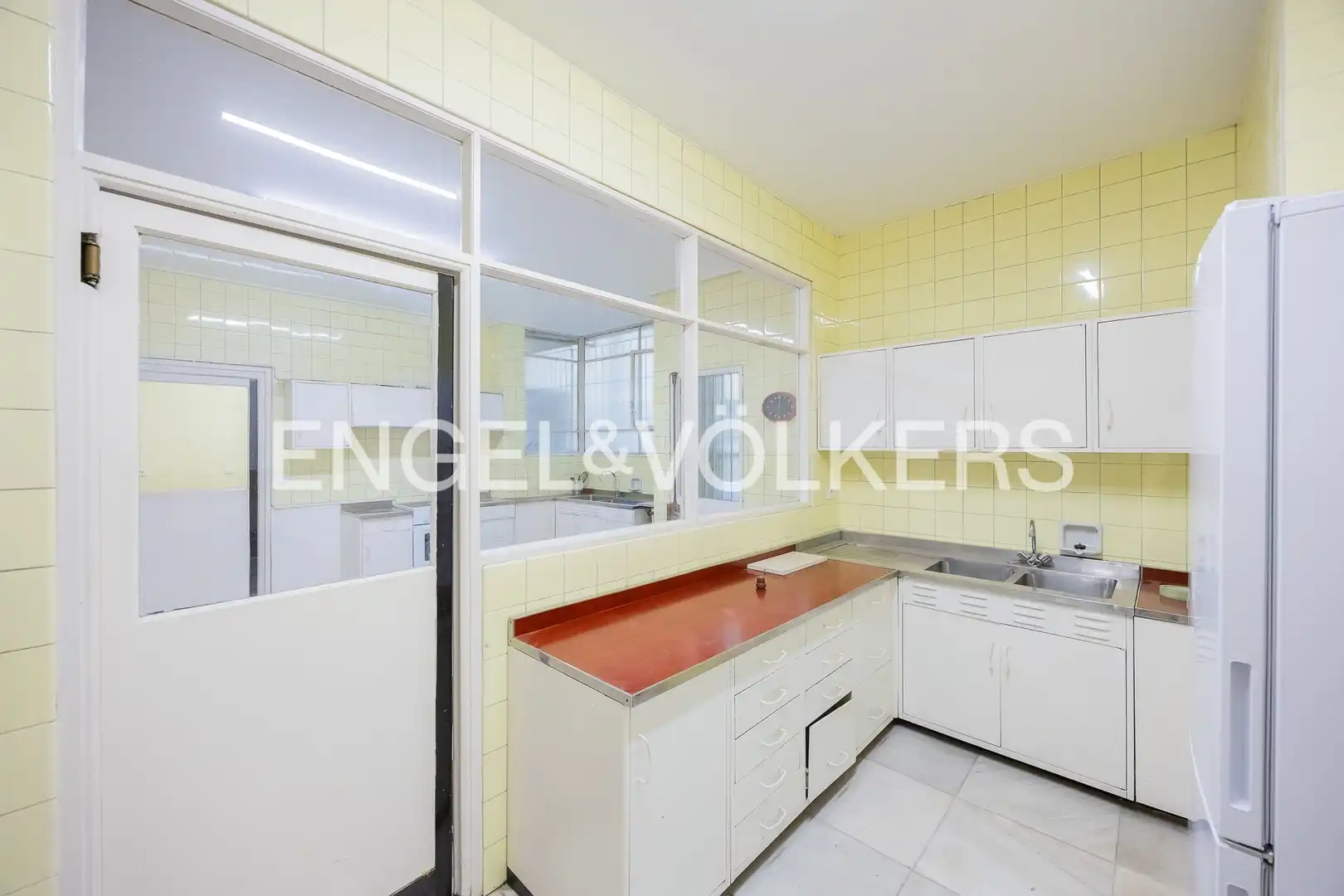 Cocina de Piso en venta en Bilbao  con Calefacción, Terraza y Trastero