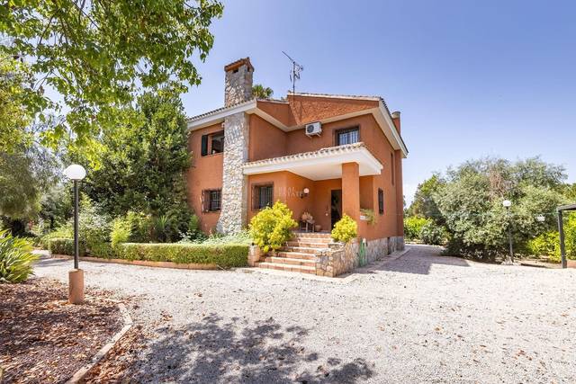 Casa-chalet en Venta en Calle Torre de Los Leales en Los Dolores