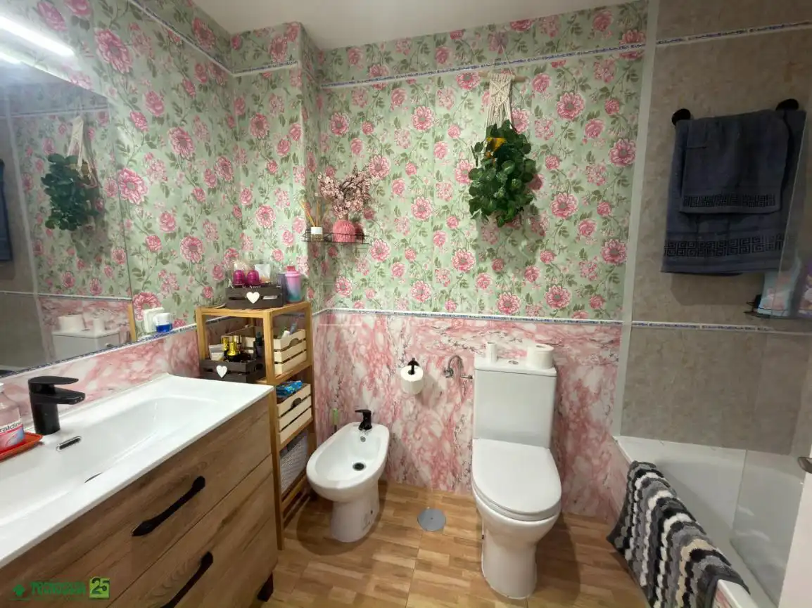 Baño de Piso en venta en Yepes con Aire acondicionado, Parquet y Terraza