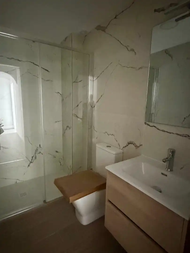 Baño de Piso en venta en Negreira con Calefacción y Horno