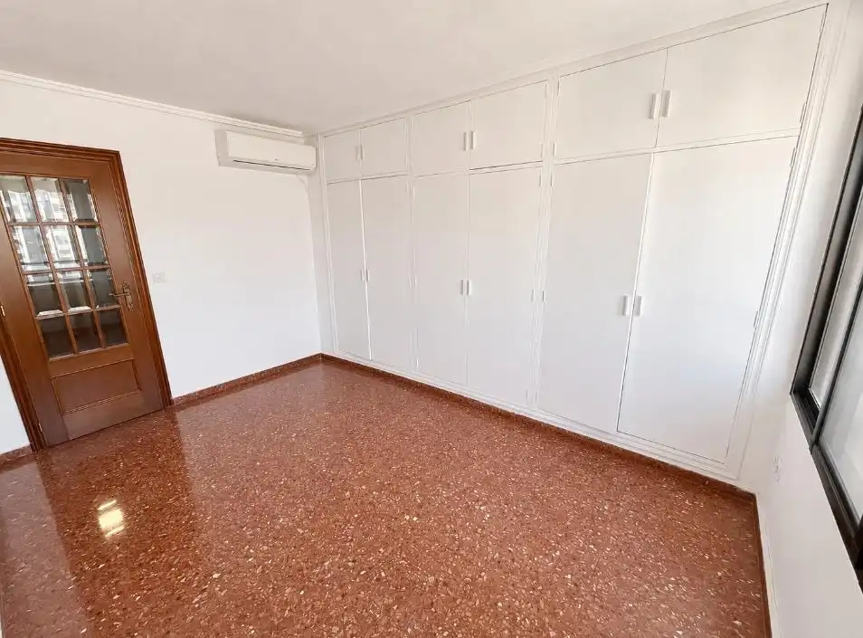 Dormitori de Pis en venda en Valencia amb Aire condicionat i Calefacció